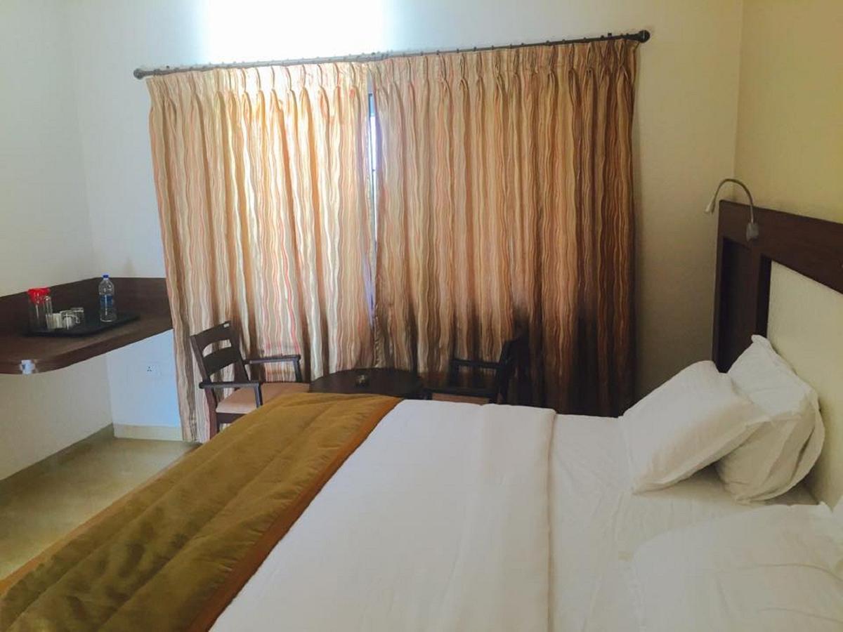 קולי הילס Silverline Retreat Hotel מראה חיצוני תמונה